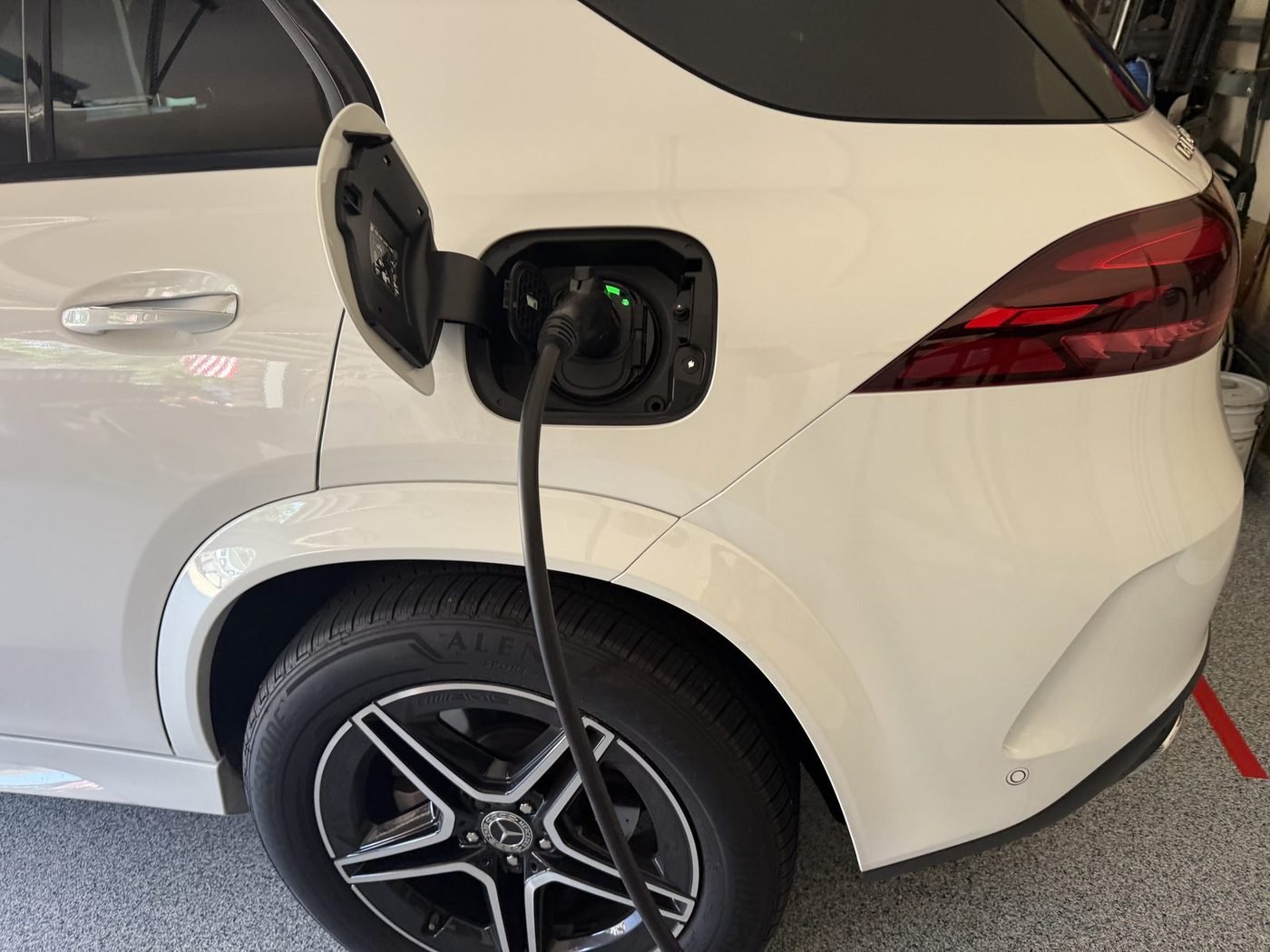 Mercedes GLE 450e charging from a ChargePoint Home Flex installed by Pure Power Electrical in Windward Ranch, St. Augustine, FL